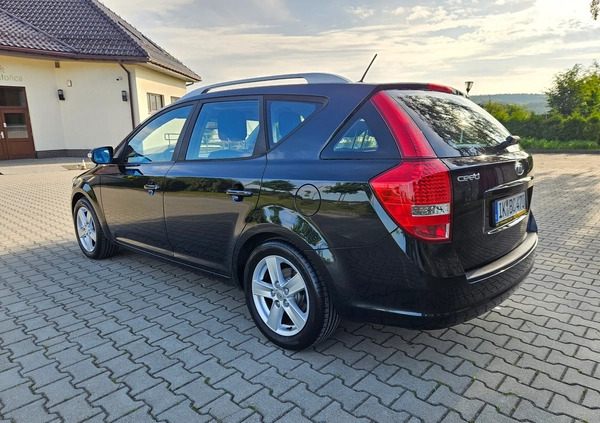 Kia Ceed cena 22900 przebieg: 120000, rok produkcji 2010 z Halinów małe 352